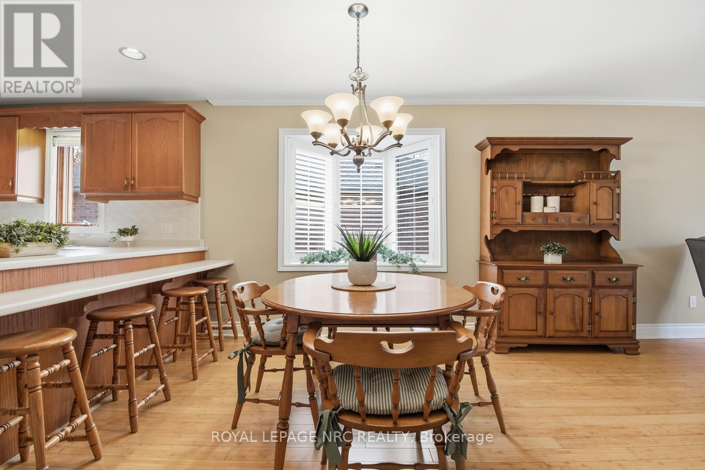 12 Kinsman Court, Pelham, Ontario  L3E 0L1 - Photo 9 - X12570284