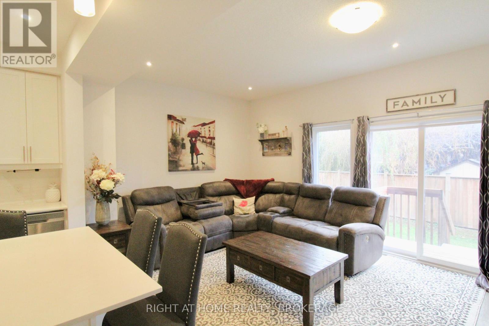 10 - 5080 Connor Drive, Lincoln, Ontario  L3J 0T3 - Photo 7 - X12571840