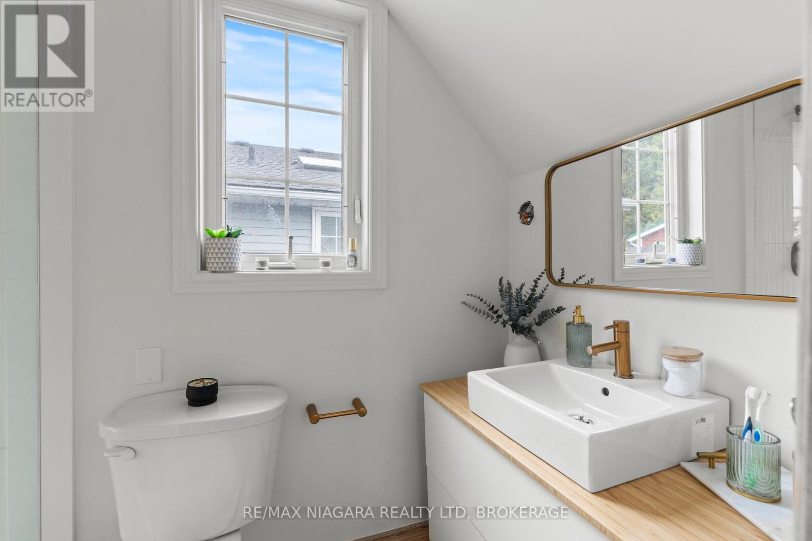 202 Anne Street, Niagara-On-The-Lake, Ontario  L0S 1J0 - Photo 36 - X12575482