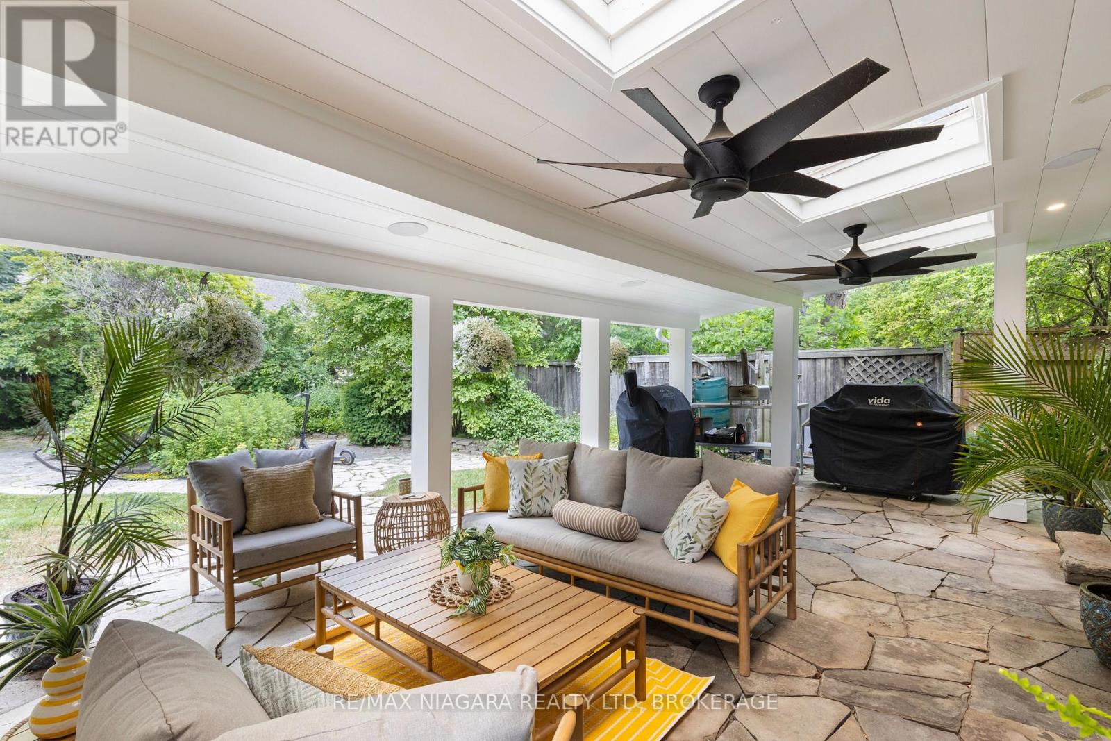 202 Anne Street, Niagara-On-The-Lake, Ontario  L0S 1J0 - Photo 38 - X12575482