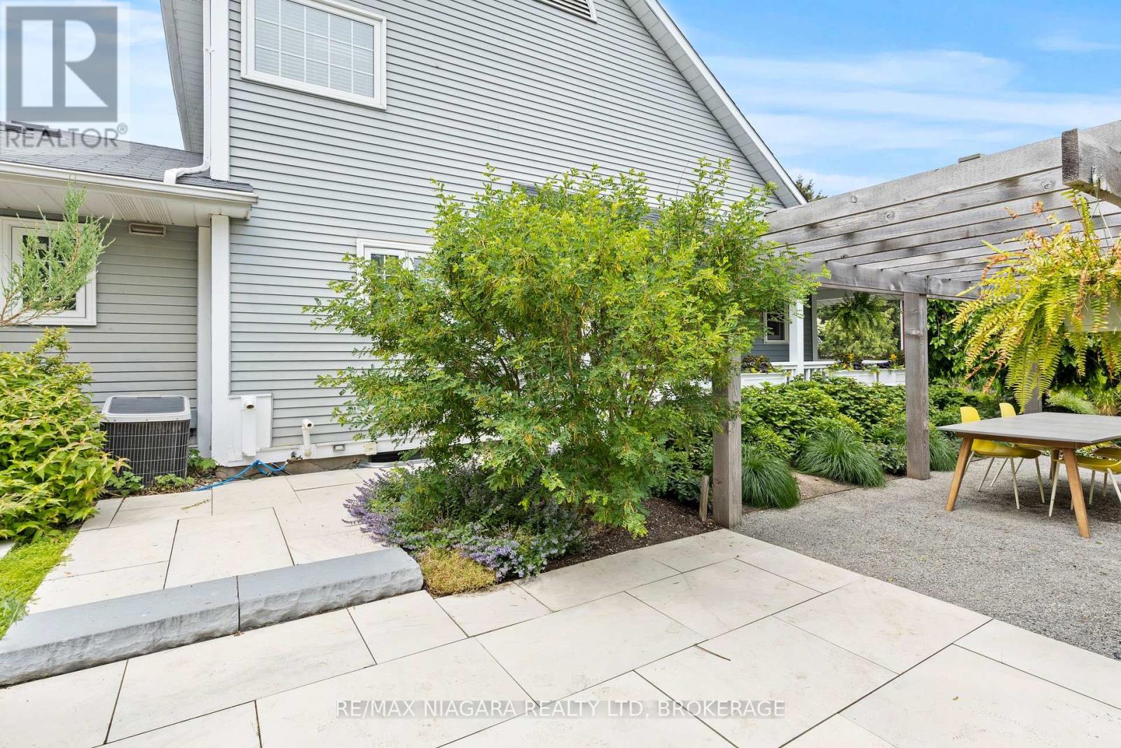 202 Anne Street, Niagara-On-The-Lake, Ontario  L0S 1J0 - Photo 7 - X12575482