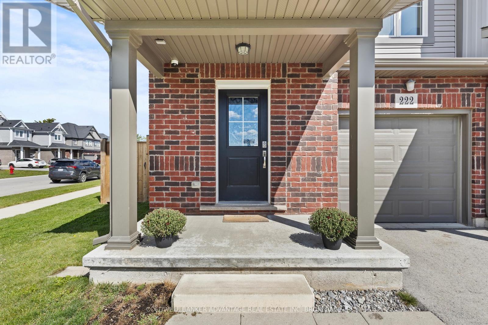 222 Heron Street, Welland, Ontario  L3C 0G7 - Photo 2 - X12575552