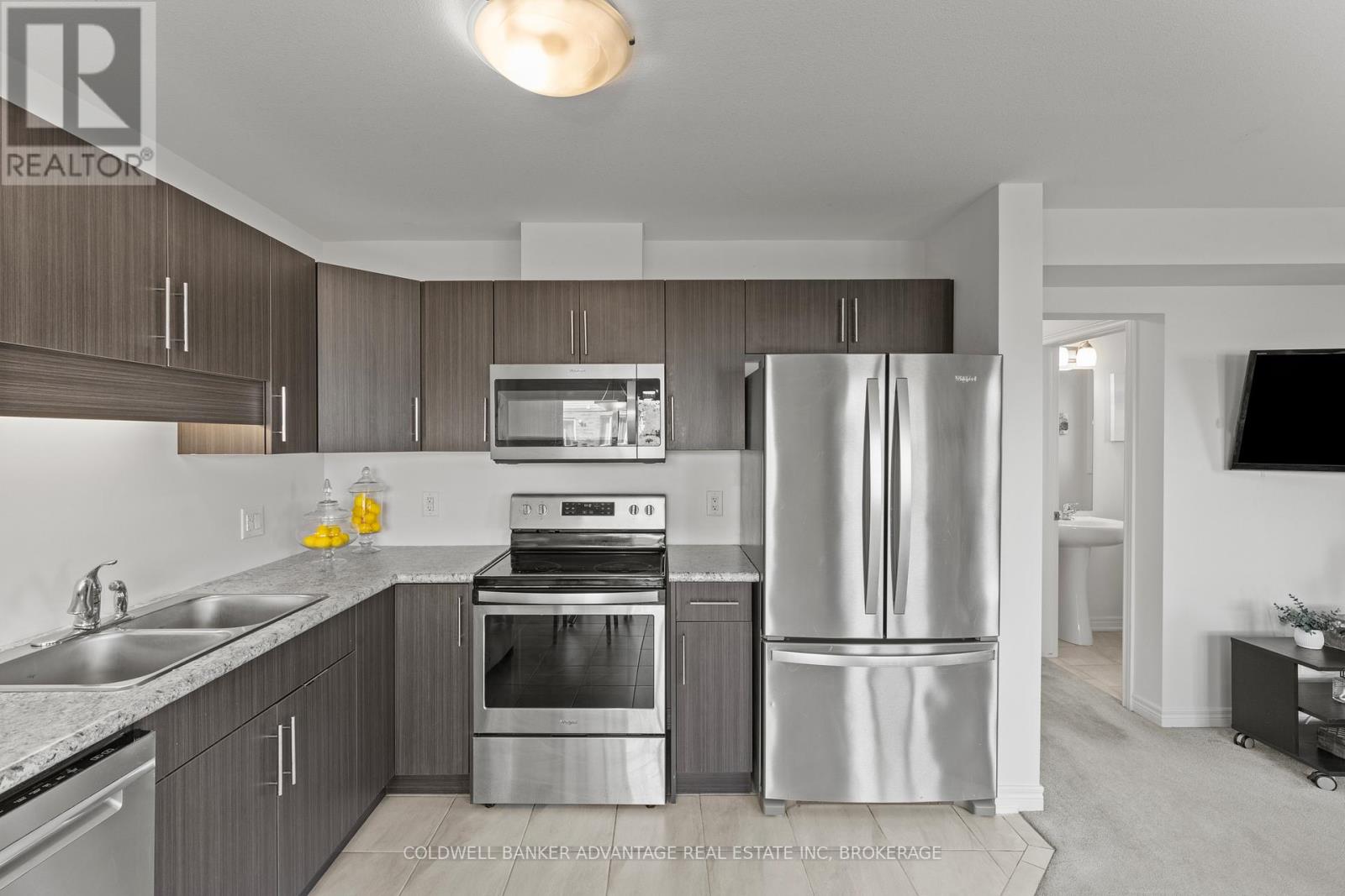 222 Heron Street, Welland, Ontario  L3C 0G7 - Photo 7 - X12575552