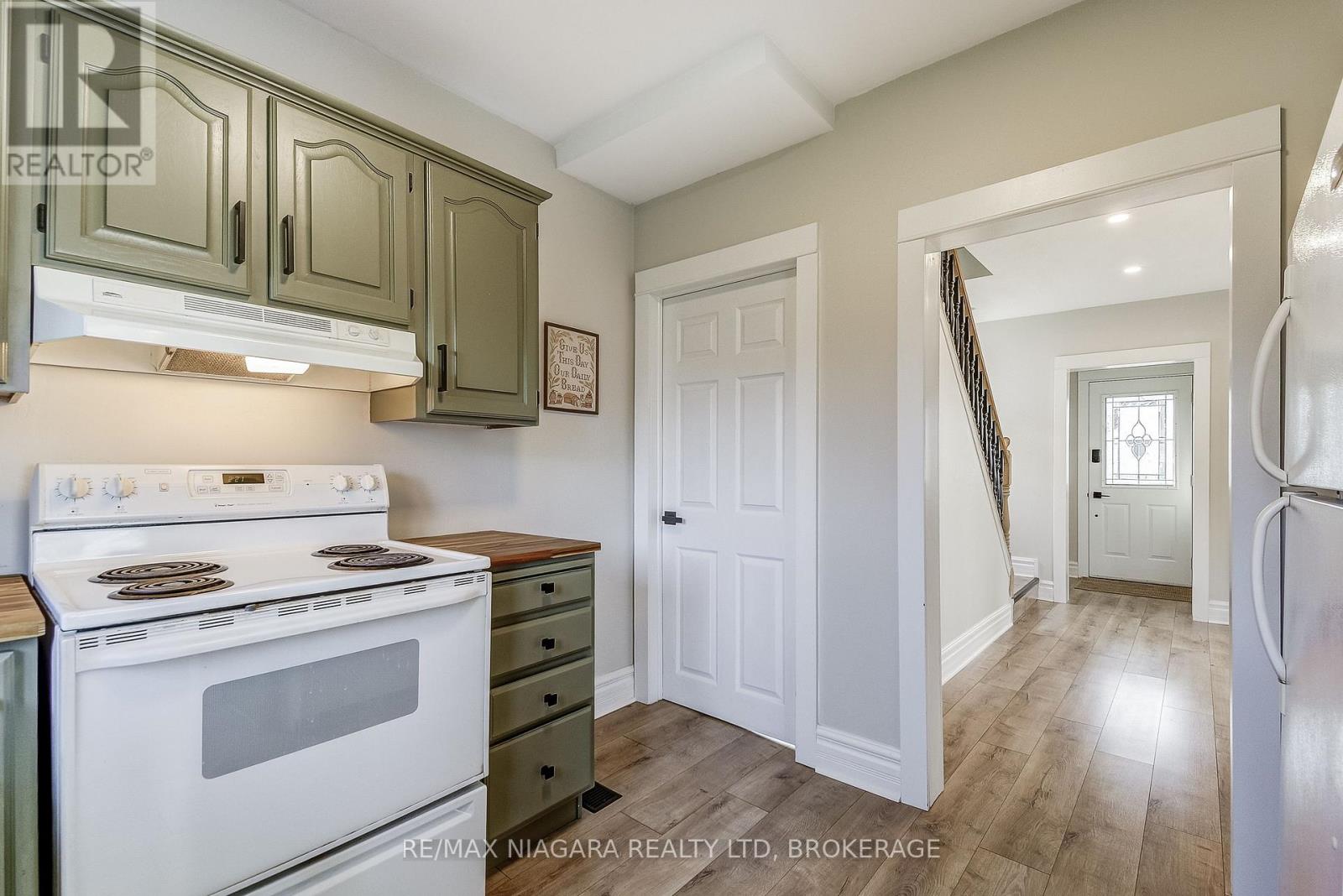 48 Wilton Avenue, Welland, Ontario  L3C 1Z9 - Photo 19 - X12575640