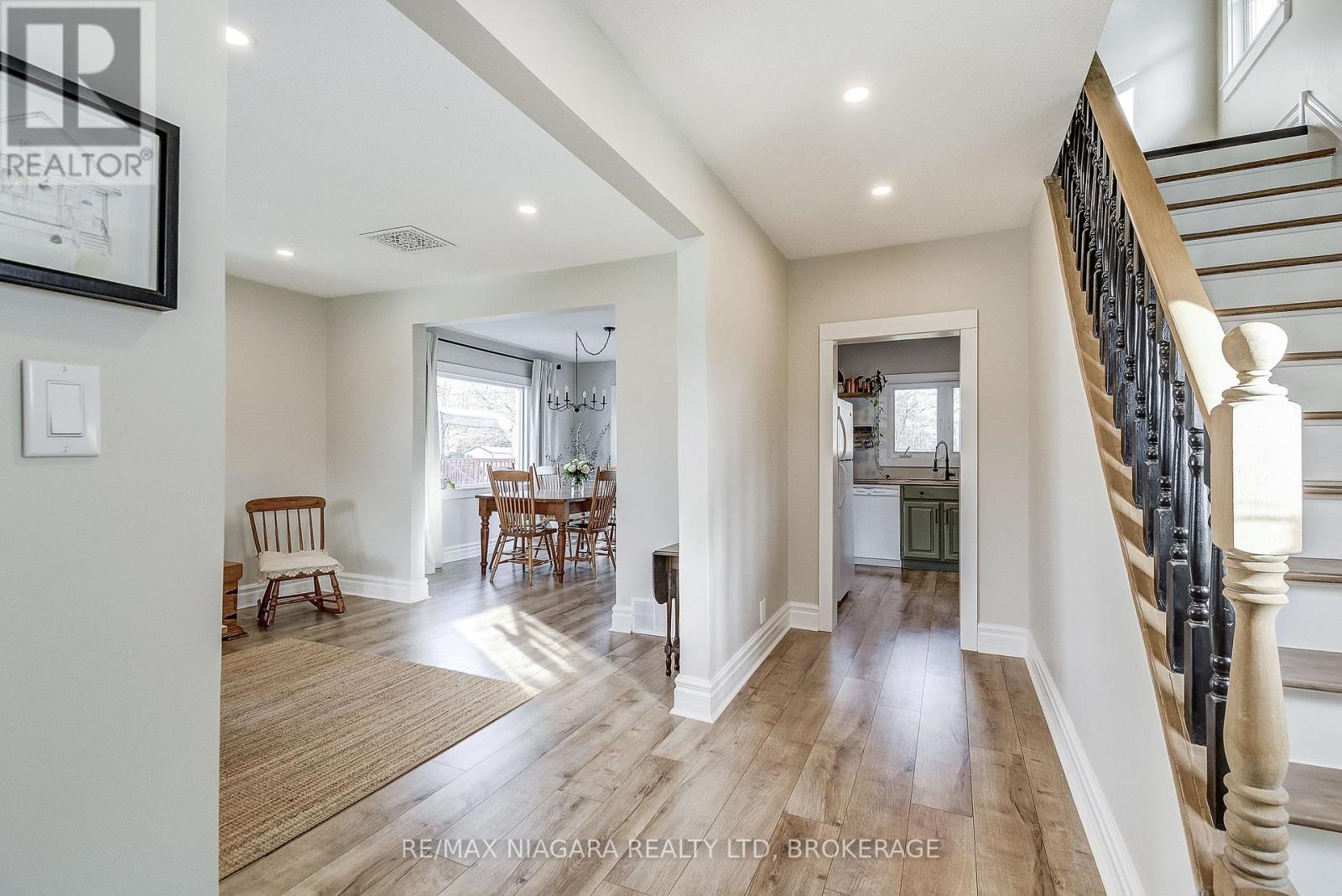 48 Wilton Avenue, Welland, Ontario  L3C 1Z9 - Photo 7 - X12575640