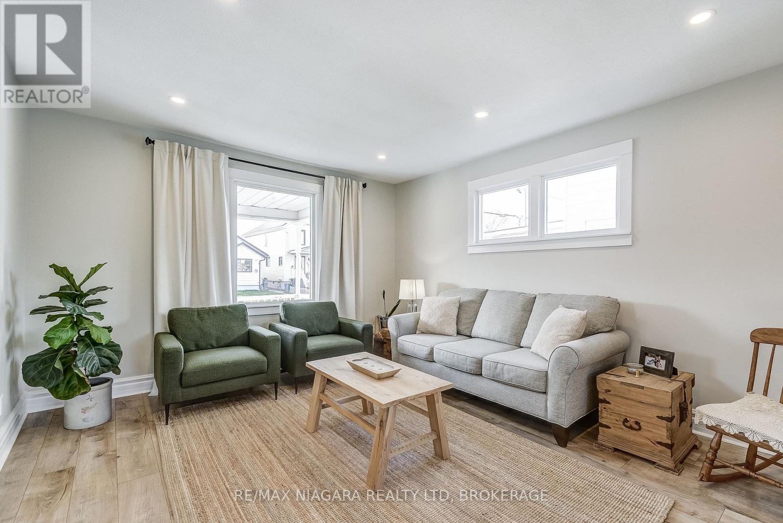 48 Wilton Avenue, Welland, Ontario  L3C 1Z9 - Photo 9 - X12575640