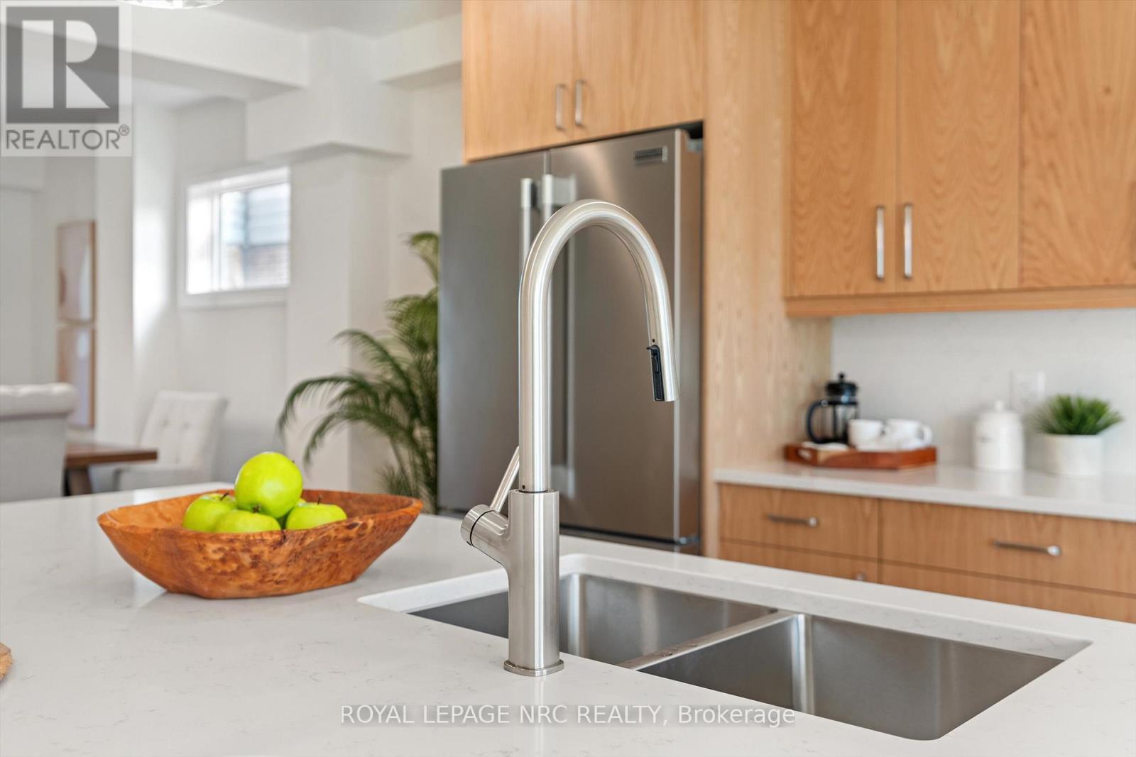 118 Glenwood Avenue, St. Catharines, Ontario  L2R 4C7 - Photo 17 - X12576028