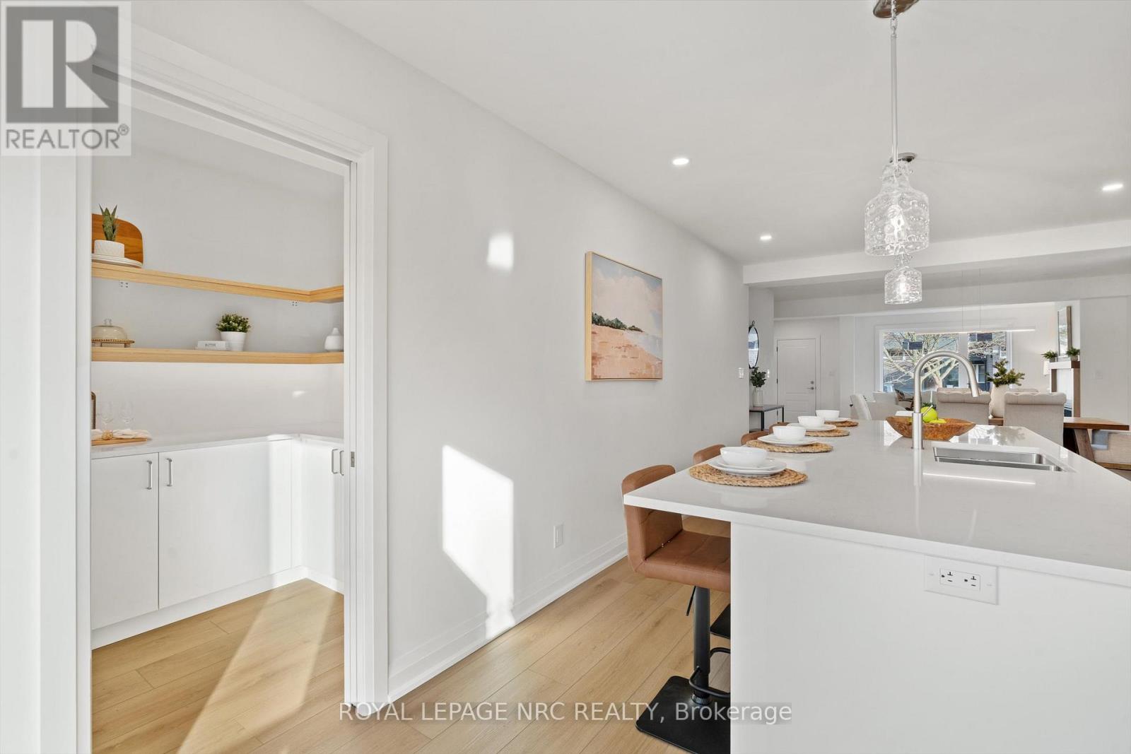 118 Glenwood Avenue, St. Catharines, Ontario  L2R 4C7 - Photo 18 - X12576028