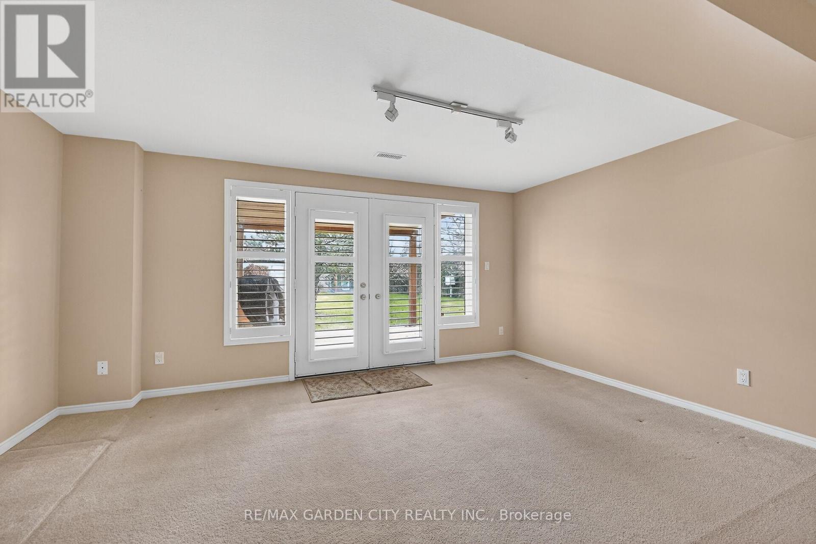 39 - 212 Glen Morris Dr. Drive E, St. Catharines, Ontario  L2T 4C5 - Photo 25 - X12576280