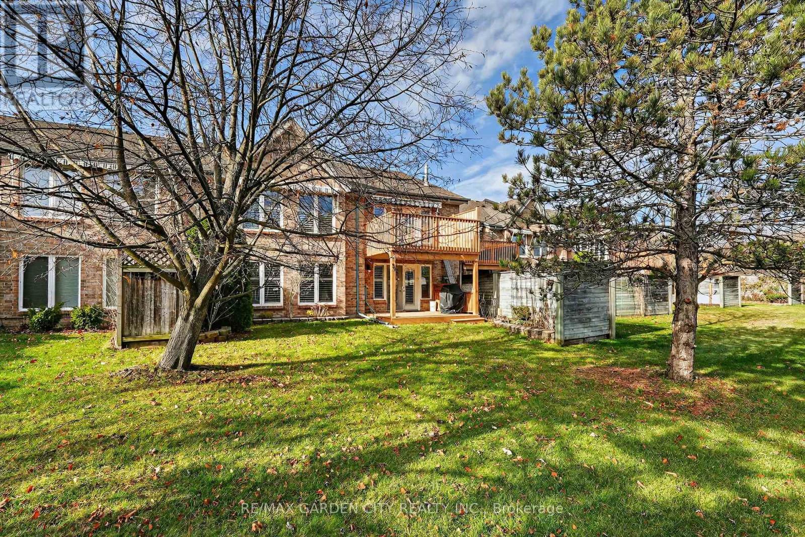 39 - 212 Glen Morris Dr. Drive E, St. Catharines, Ontario  L2T 4C5 - Photo 32 - X12576280