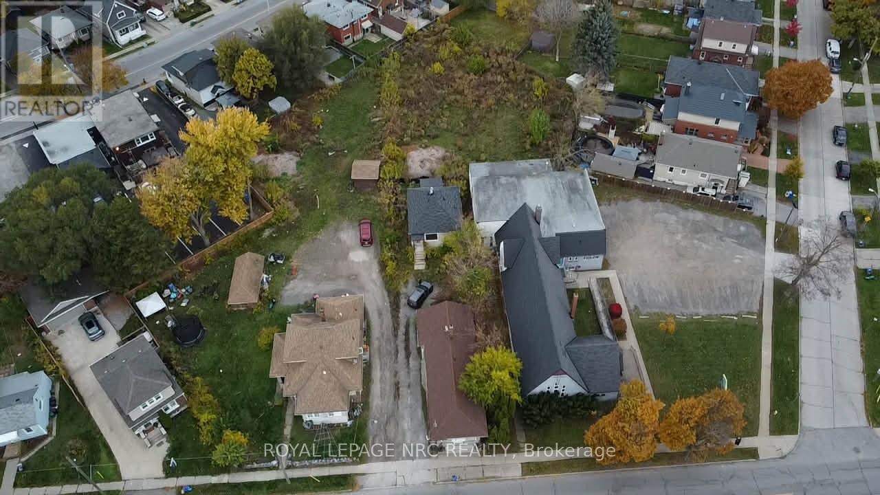 15 FACER STREET, St. Catharines, Ontario