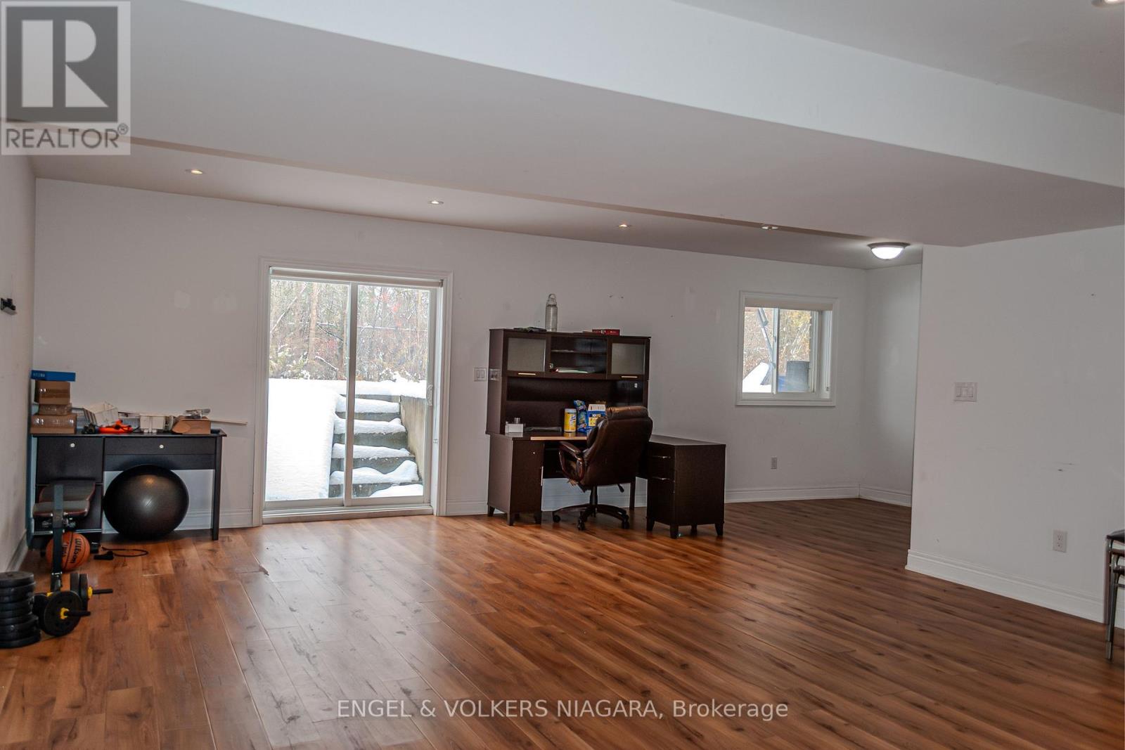 Lower/basement - 7171 Lionshead Avenue, Niagara Falls, Ontario  L2G 0A6 - Photo 7 - X12577334