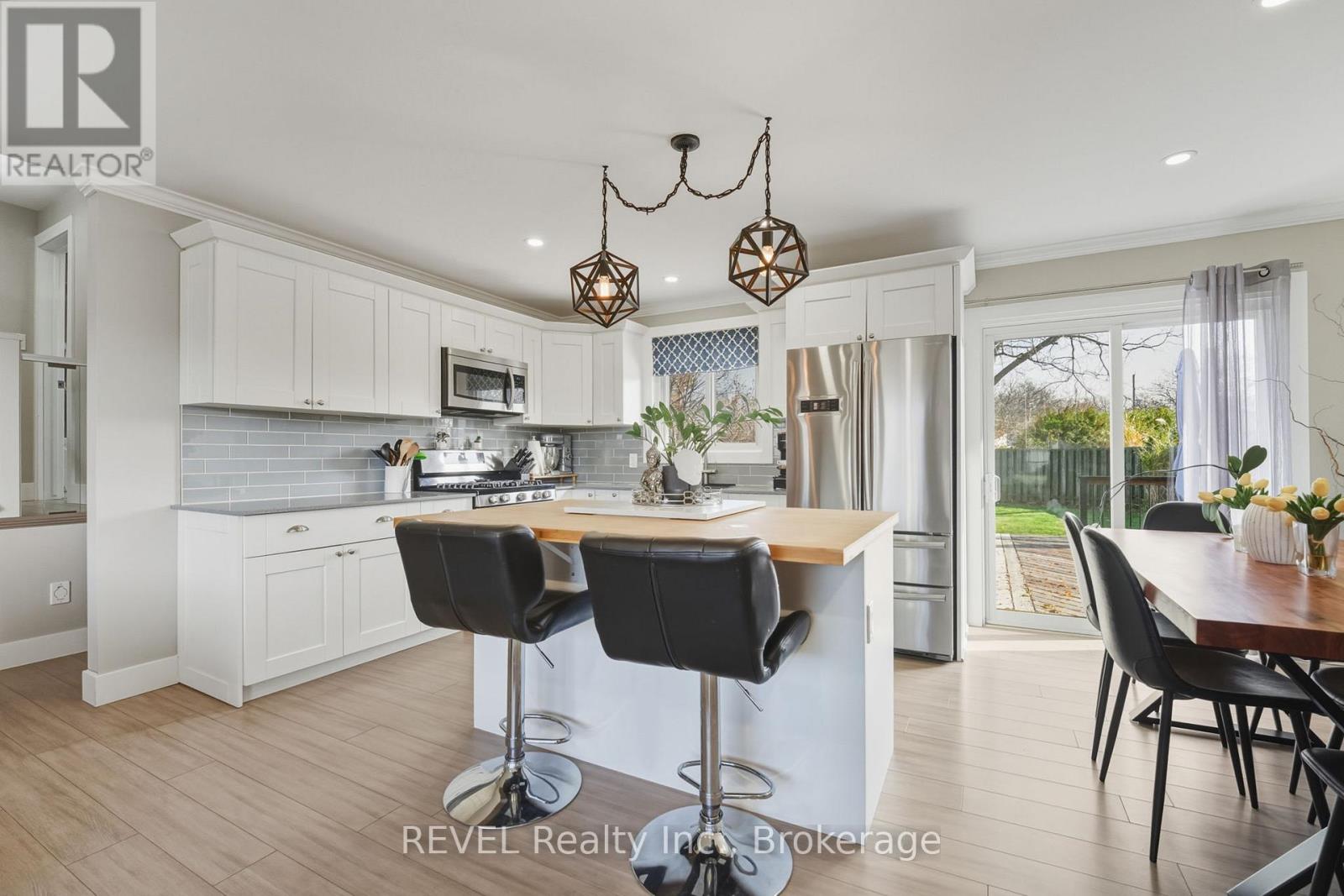 20 Bishops Road, St. Catharines, Ontario  L2M 1T9 - Photo 11 - X12577534