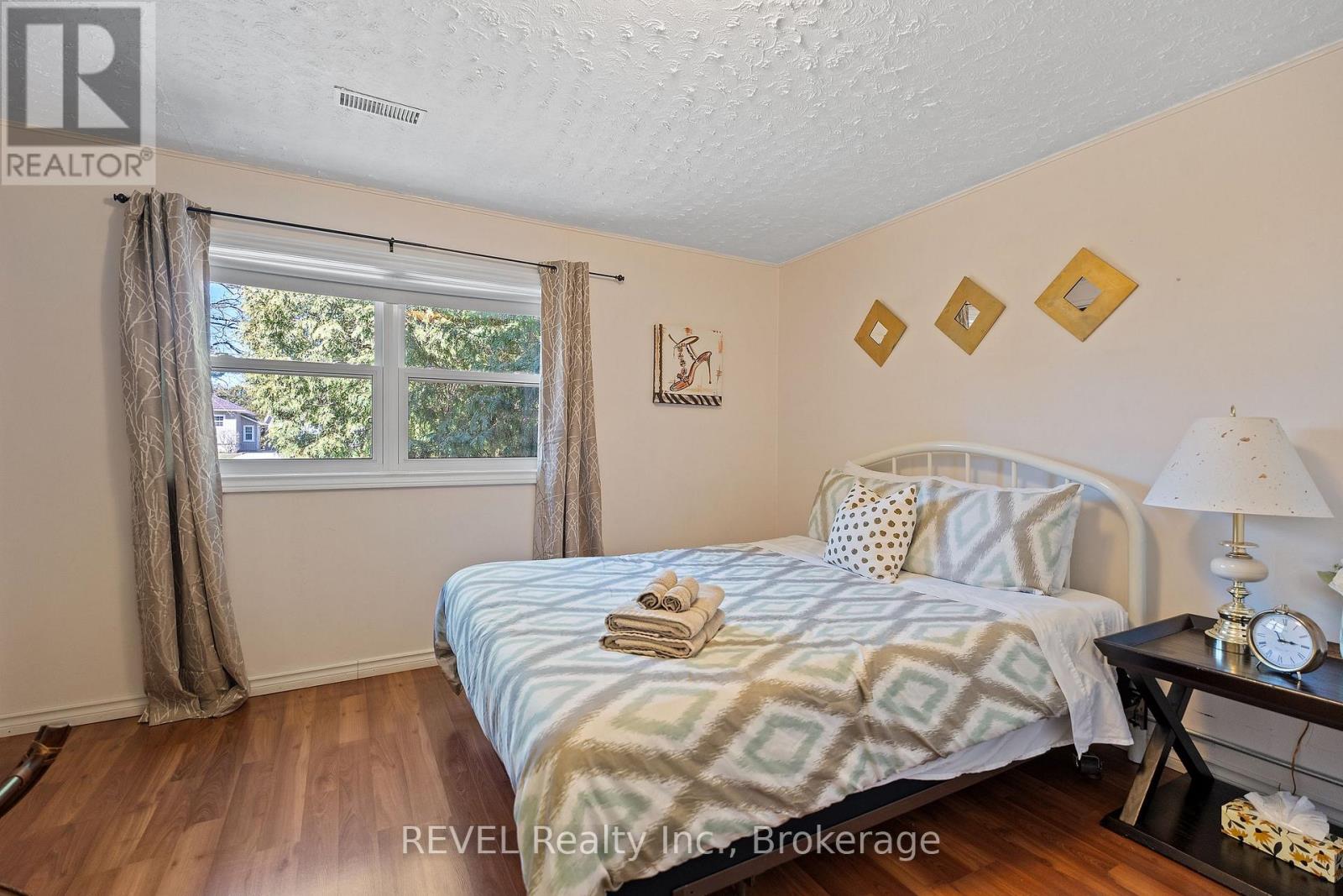 639 Penner Street, Niagara-On-The-Lake, Ontario  L0S 1T0 - Photo 19 - X12577584