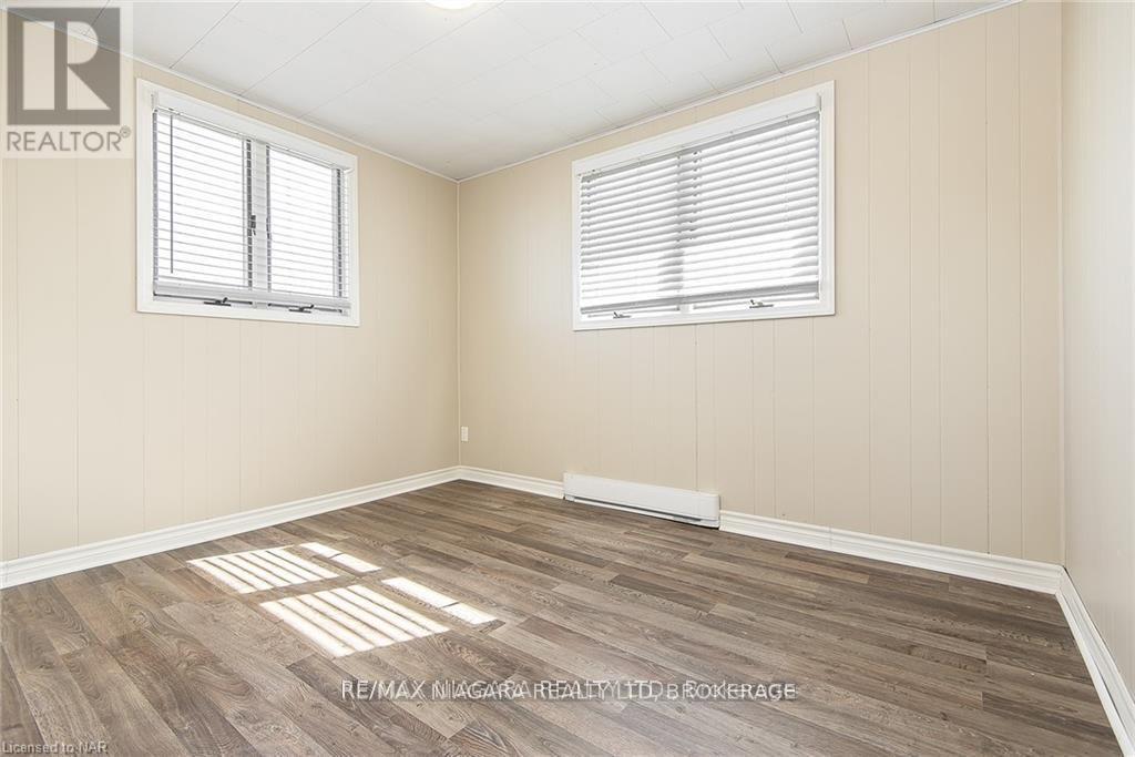 120 Elizabeth Street, Port Colborne, Ontario  L3K 2B9 - Photo 21 - X12578458