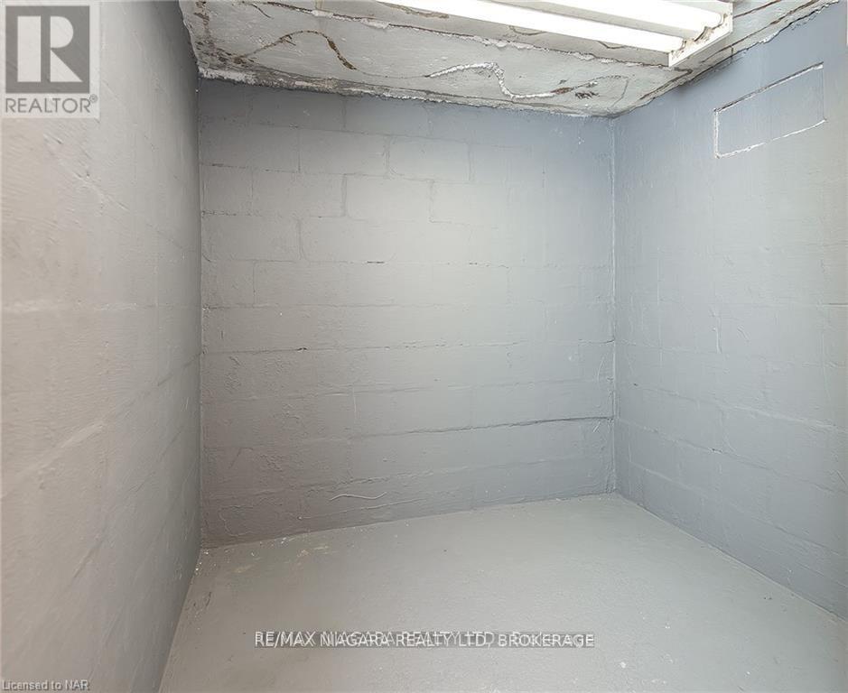 120 Elizabeth Street, Port Colborne, Ontario  L3K 2B9 - Photo 27 - X12578458