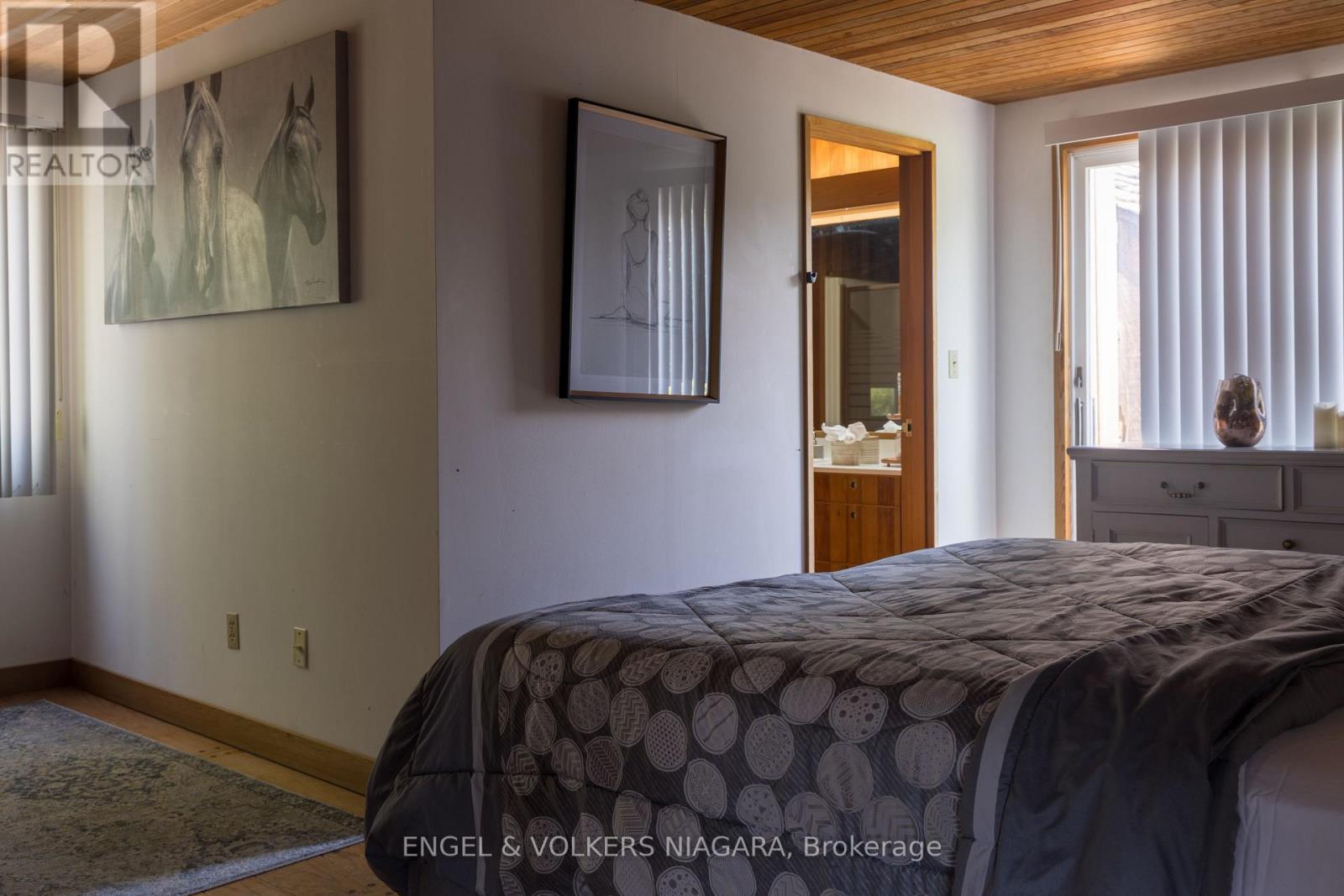 89 Byron Street, Niagara-On-The-Lake, Ontario  L0S 1J0 - Photo 17 - X12579212