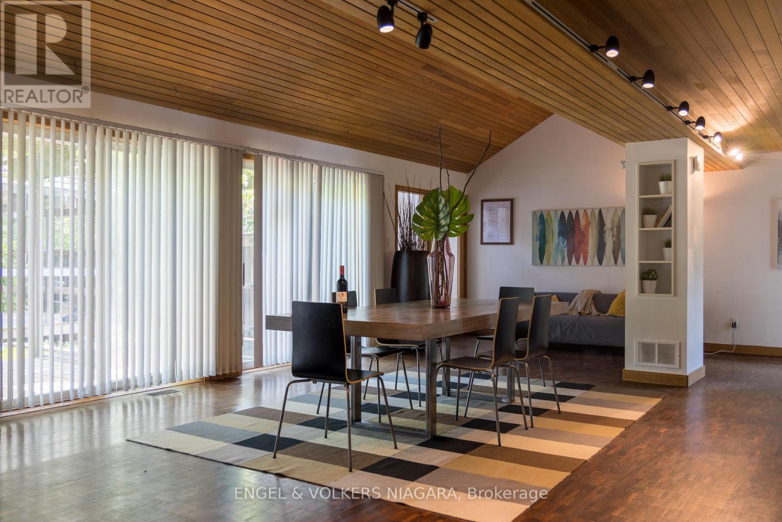 89 Byron Street, Niagara-On-The-Lake, Ontario  L0S 1J0 - Photo 8 - X12579212