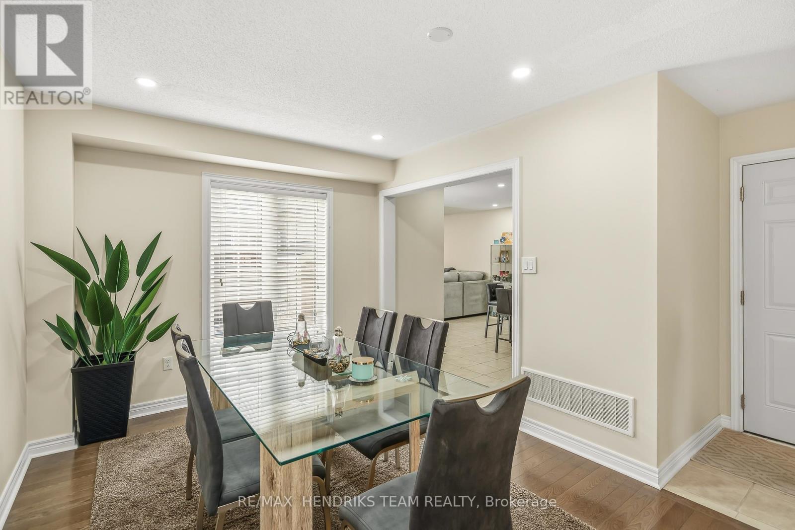 11 Keith Crescent, Niagara-On-The-Lake, Ontario  L0S 1J0 - Photo 11 - X12579498