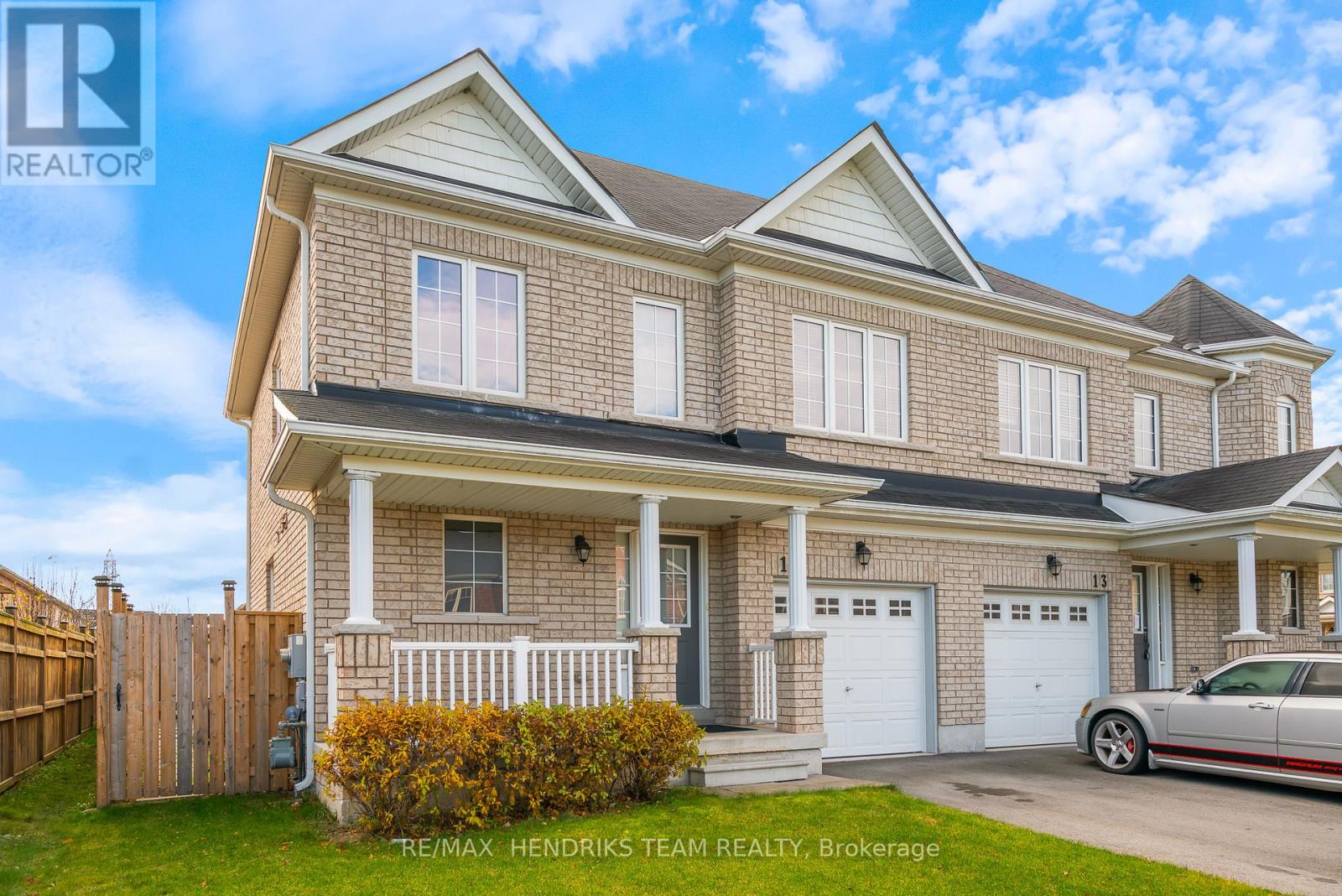 11 Keith Crescent, Niagara-On-The-Lake, Ontario  L0S 1J0 - Photo 2 - X12579498
