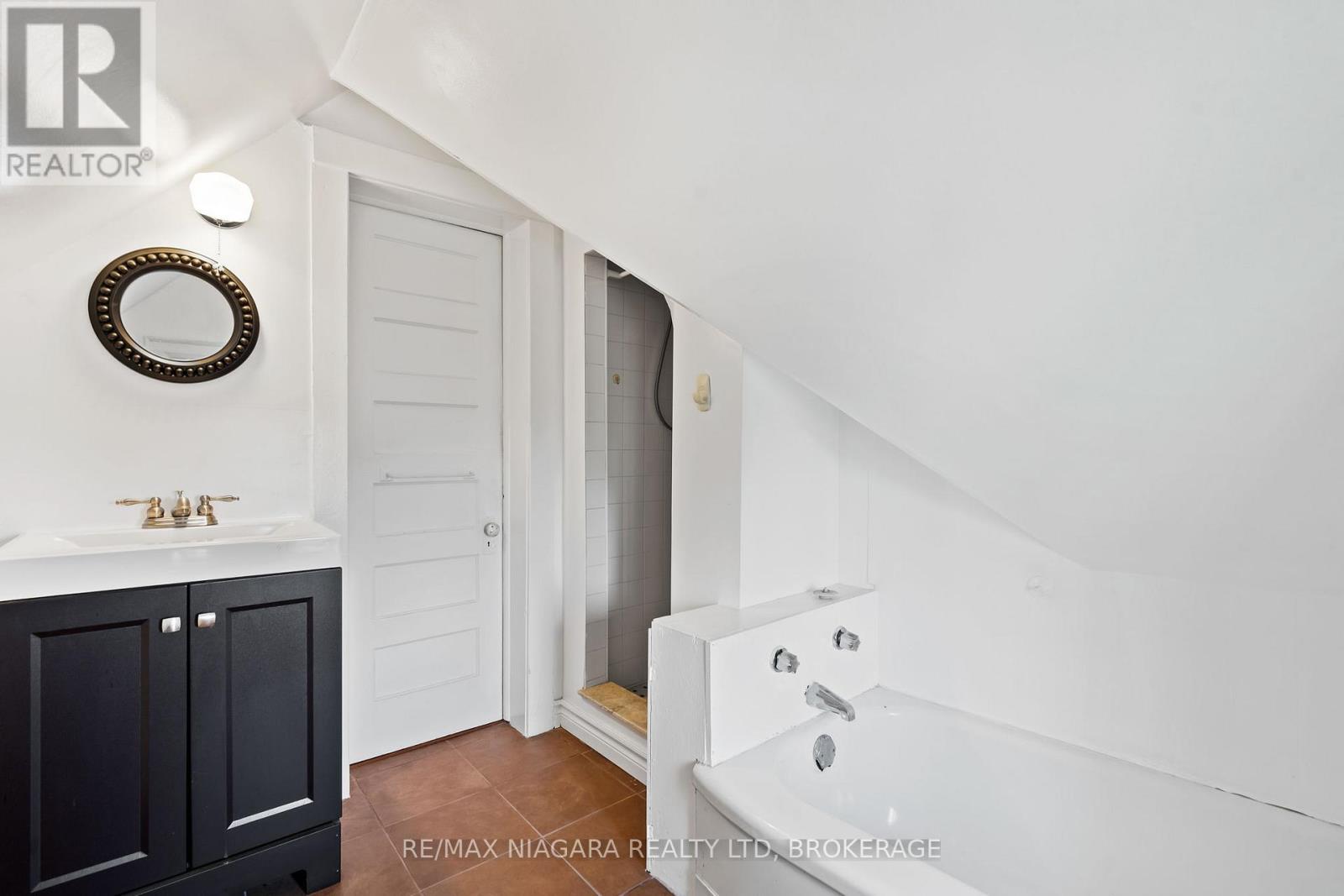 5368 Menzie Street, Niagara Falls, Ontario  L2E 2V8 - Photo 29 - X12579776