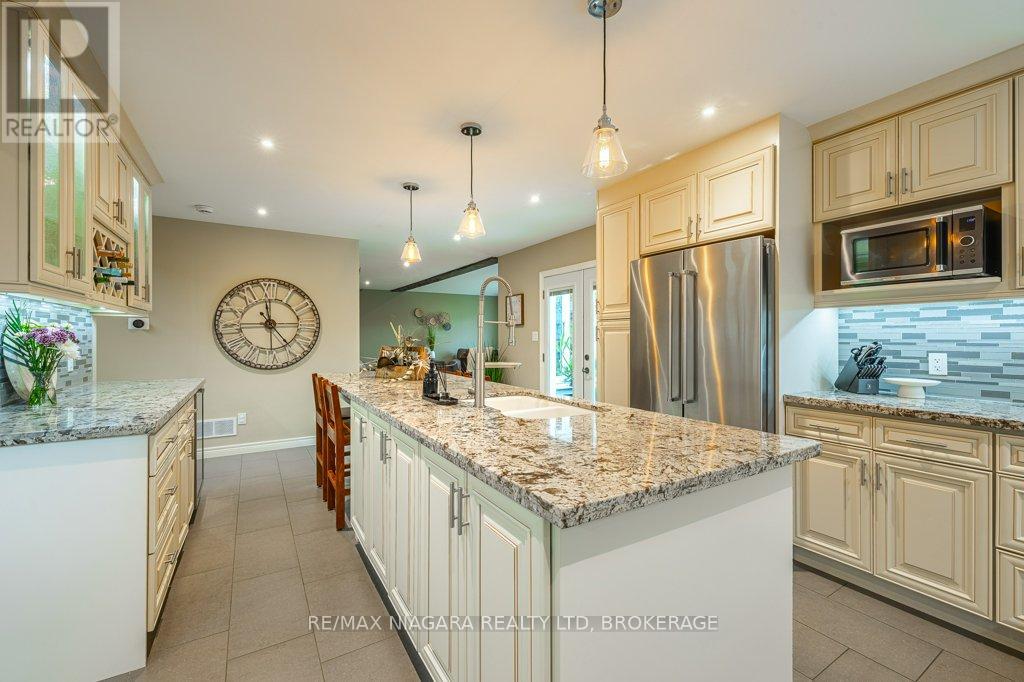 3246 Cedar Avenue, Fort Erie, Ontario  L0S 1N0 - Photo 12 - X12580268