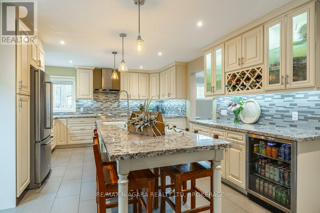 3246 Cedar Avenue, Fort Erie, Ontario  L0S 1N0 - Photo 9 - X12580268