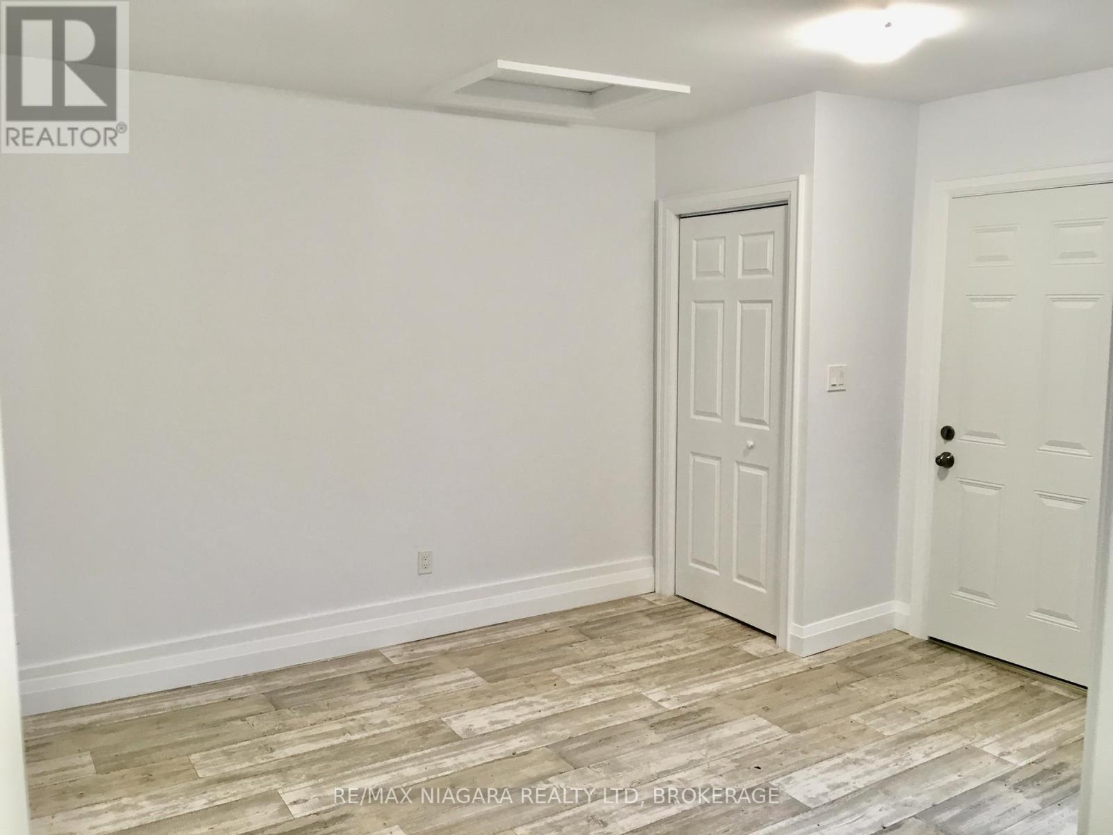 Rear Unit - 163 Welland Avenue, St. Catharines, Ontario  L2R 2N9 - Photo 9 - X12580412