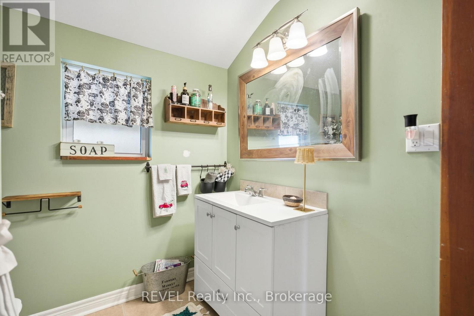 11 Facer Street, St. Catharines, Ontario  L2M 5H1 - Photo 23 - X12582628