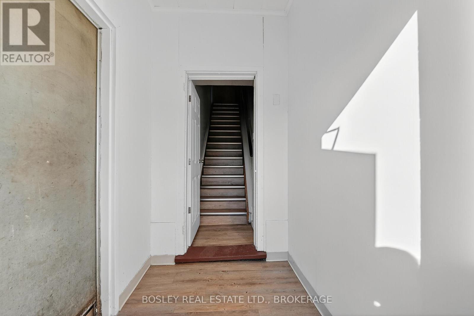 Unit 10 - 242 Mary Street, Niagara-On-The-Lake, Ontario  L0S 1J0 - Photo 3 - X12583122