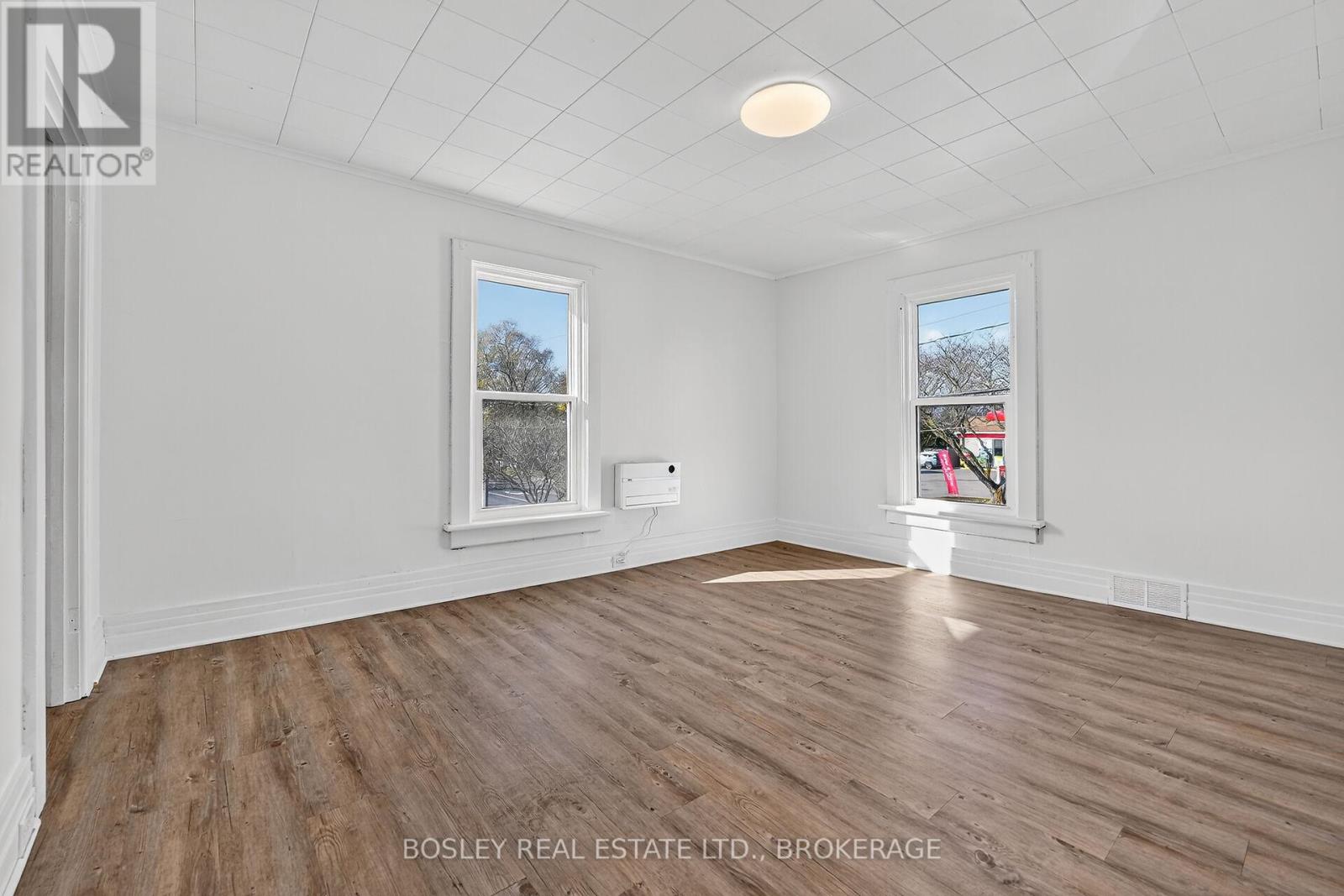 Unit 10 - 242 Mary Street, Niagara-On-The-Lake, Ontario  L0S 1J0 - Photo 8 - X12583122