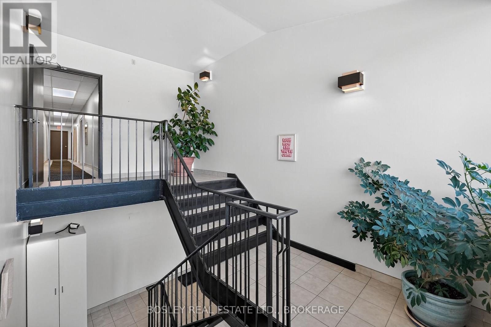 Unit 9 - 242 Mary Street, Niagara-On-The-Lake, Ontario  L0S 1J0 - Photo 3 - X12583134