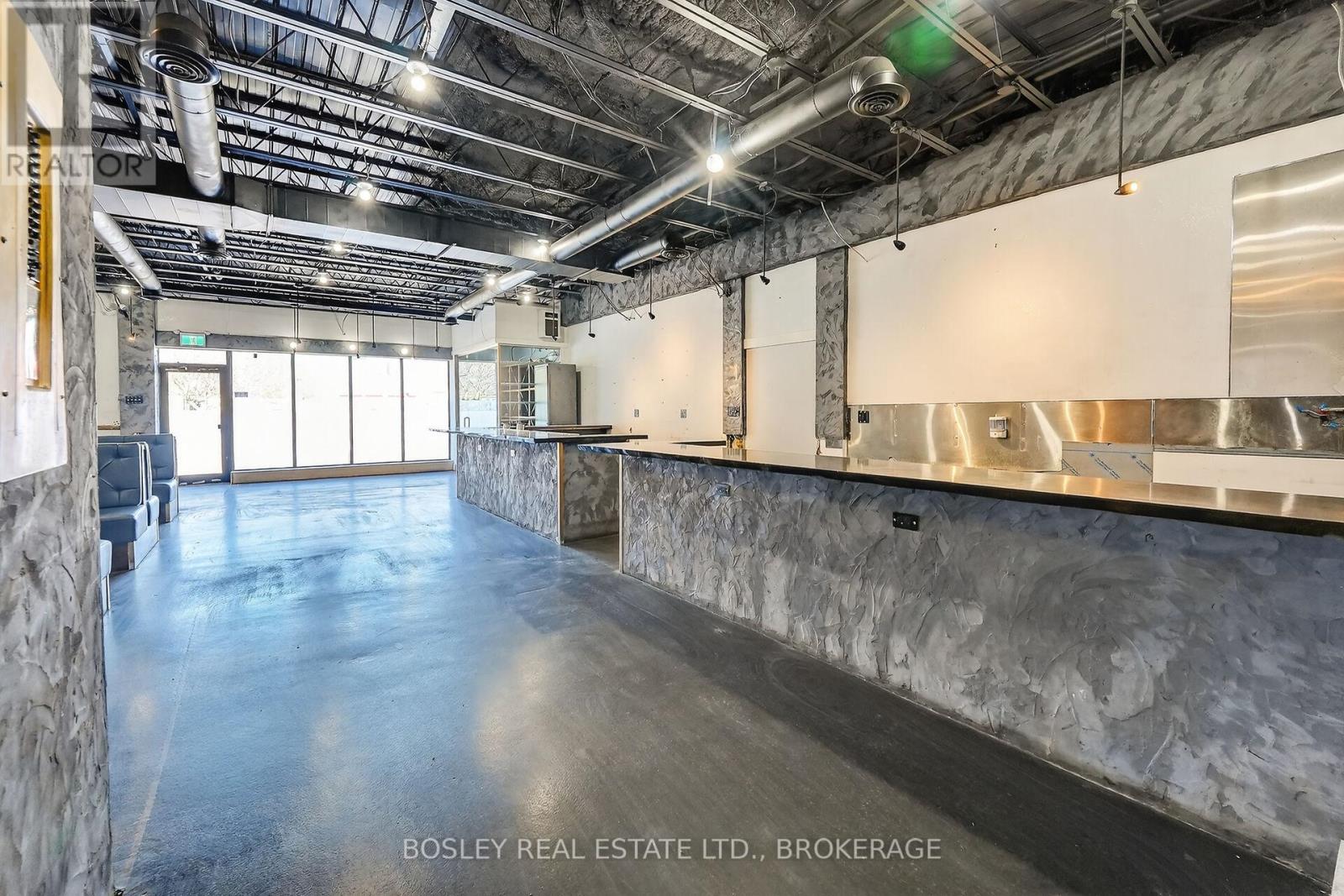 Unit 5 - 242 Mary Street, Niagara-On-The-Lake, Ontario  L0S 1J0 - Photo 4 - X12583136