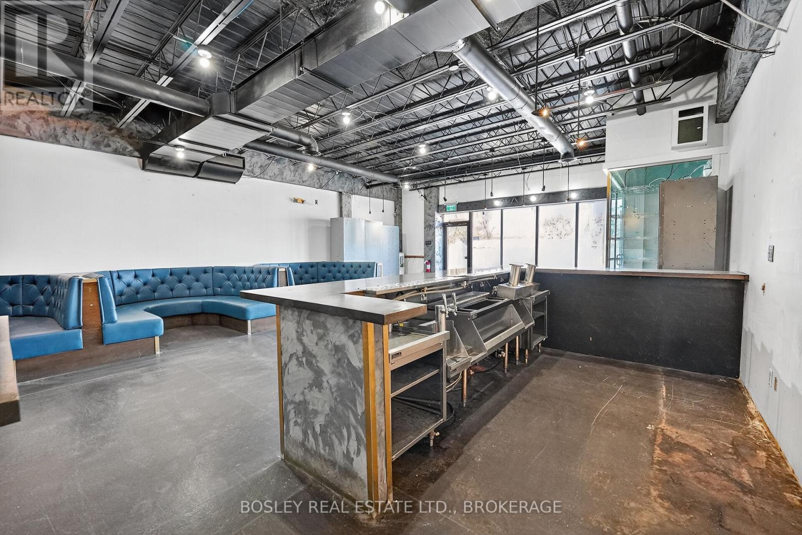 Unit 5 - 242 Mary Street, Niagara-On-The-Lake, Ontario  L0S 1J0 - Photo 5 - X12583136