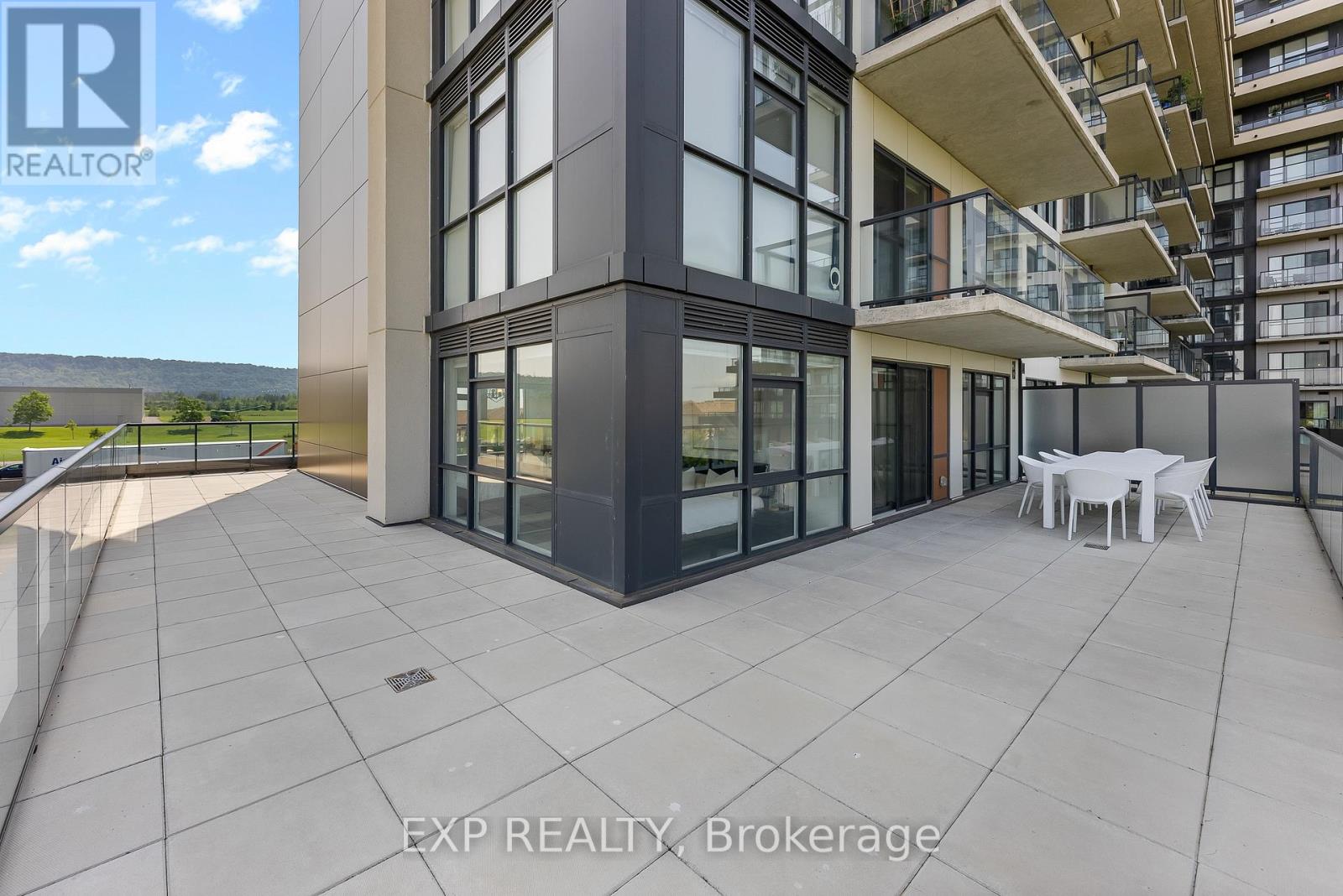 219 - 550 North Service Road, Grimsby, Ontario  L3M 0H9 - Photo 28 - X12584034