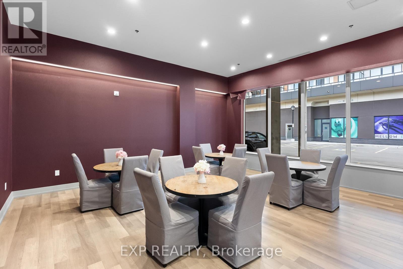 219 - 550 North Service Road, Grimsby, Ontario  L3M 0H9 - Photo 39 - X12584034