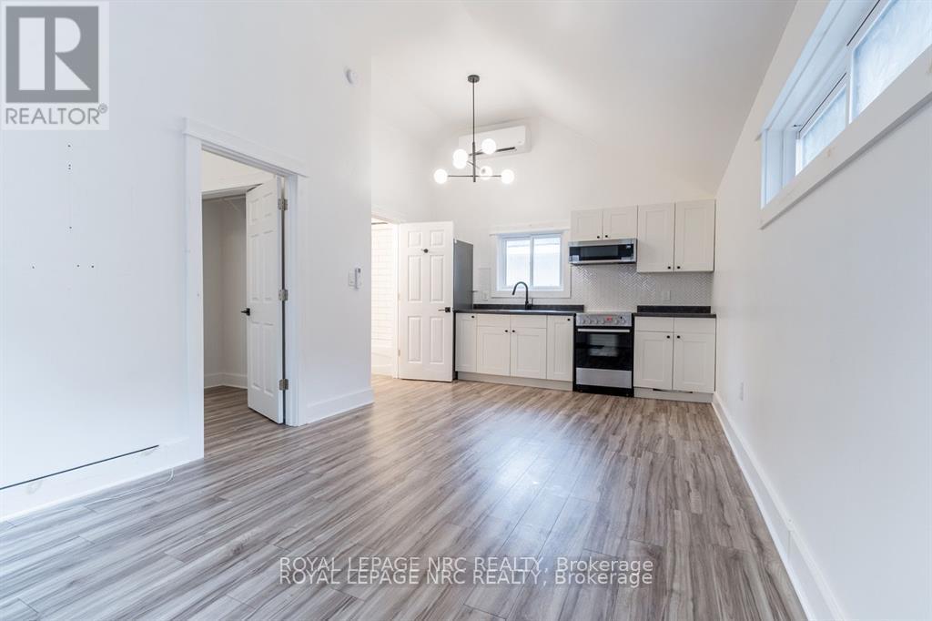 387 Elmwood Avenue, Fort Erie, Ontario  L0S 1B0 - Photo 18 - X12586452