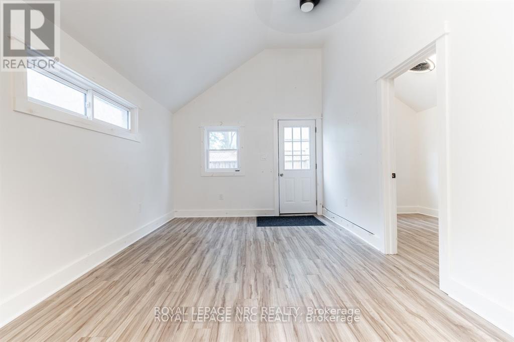 387 Elmwood Avenue, Fort Erie, Ontario  L0S 1B0 - Photo 21 - X12586452