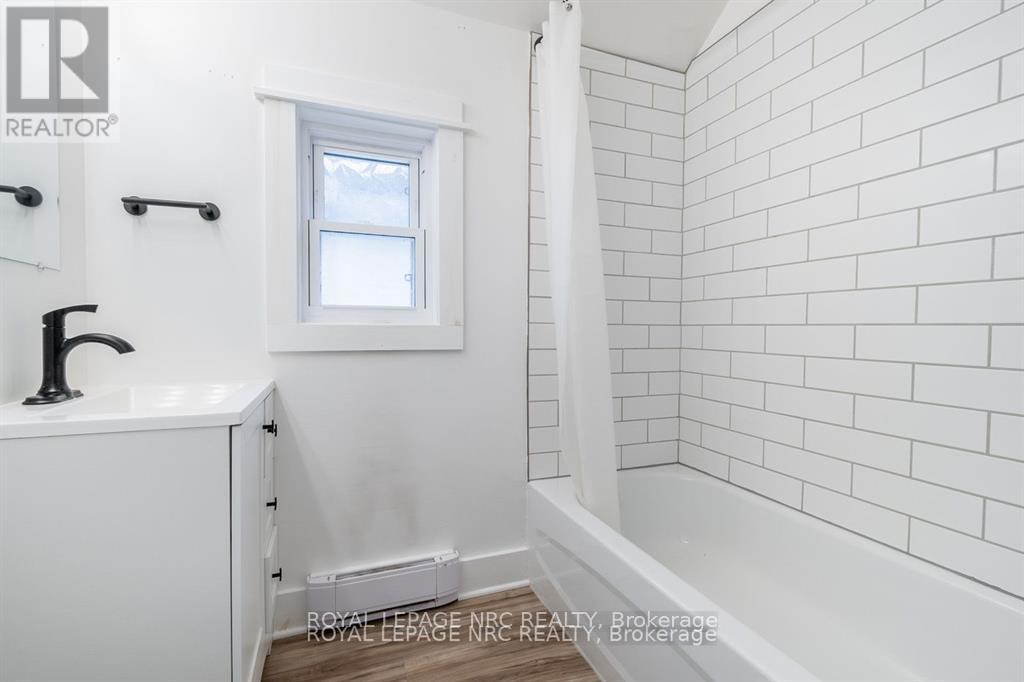 387 Elmwood Avenue, Fort Erie, Ontario  L0S 1B0 - Photo 22 - X12586452