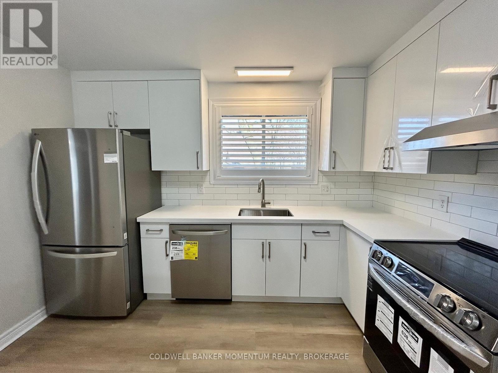 48 Ormond Street S, Thorold, Ontario  L2V 1Y4 - Photo 10 - X12587516