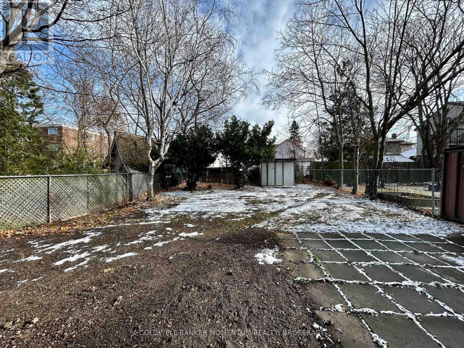 48 Ormond Street S, Thorold, Ontario  L2V 1Y4 - Photo 2 - X12587516