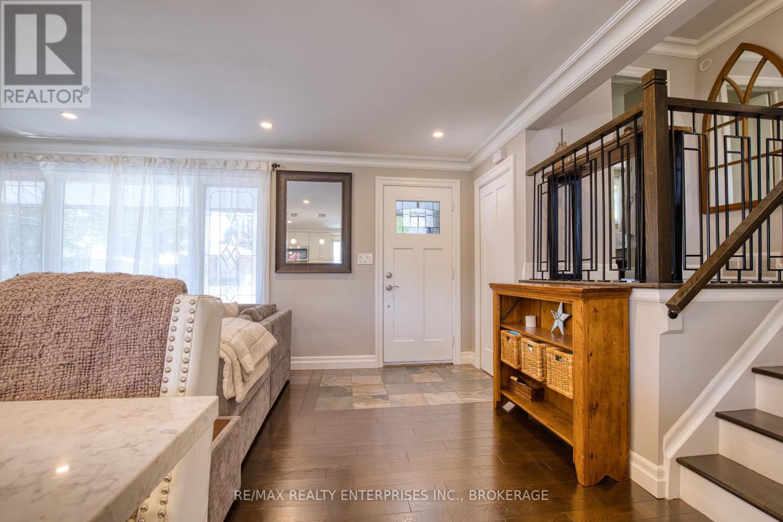 20 Karen Crescent, Grimsby, Ontario  L3M 2E4 - Photo 10 - X12587942