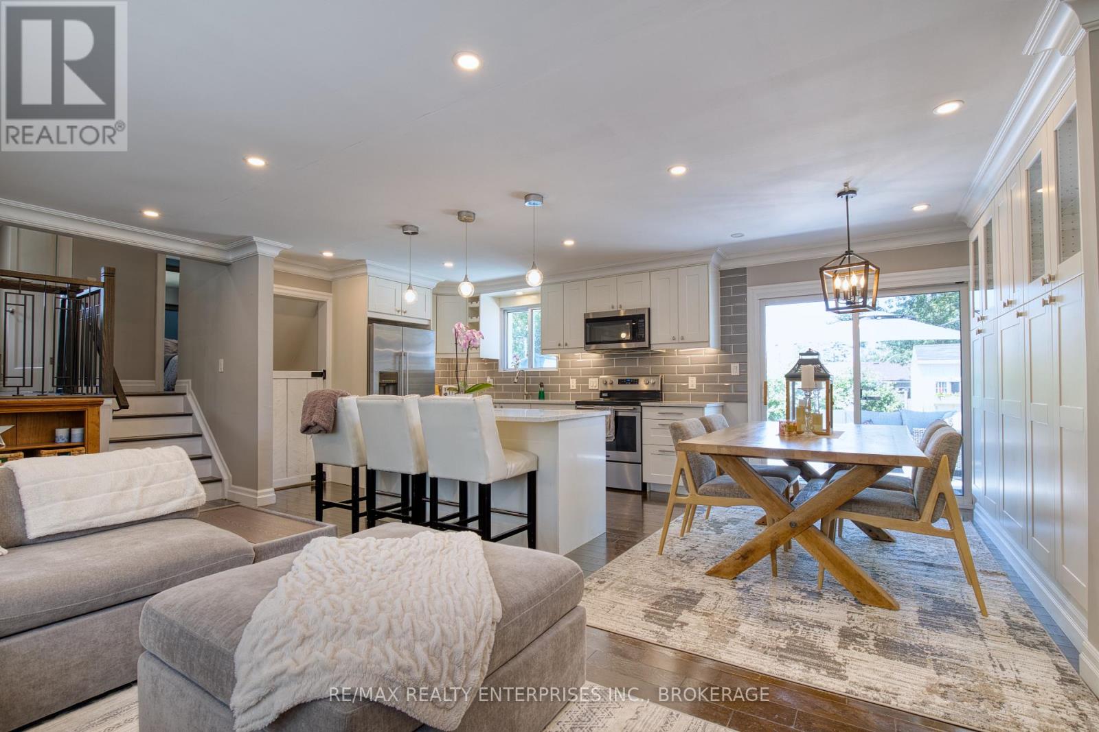 20 Karen Crescent, Grimsby, Ontario  L3M 2E4 - Photo 12 - X12587942