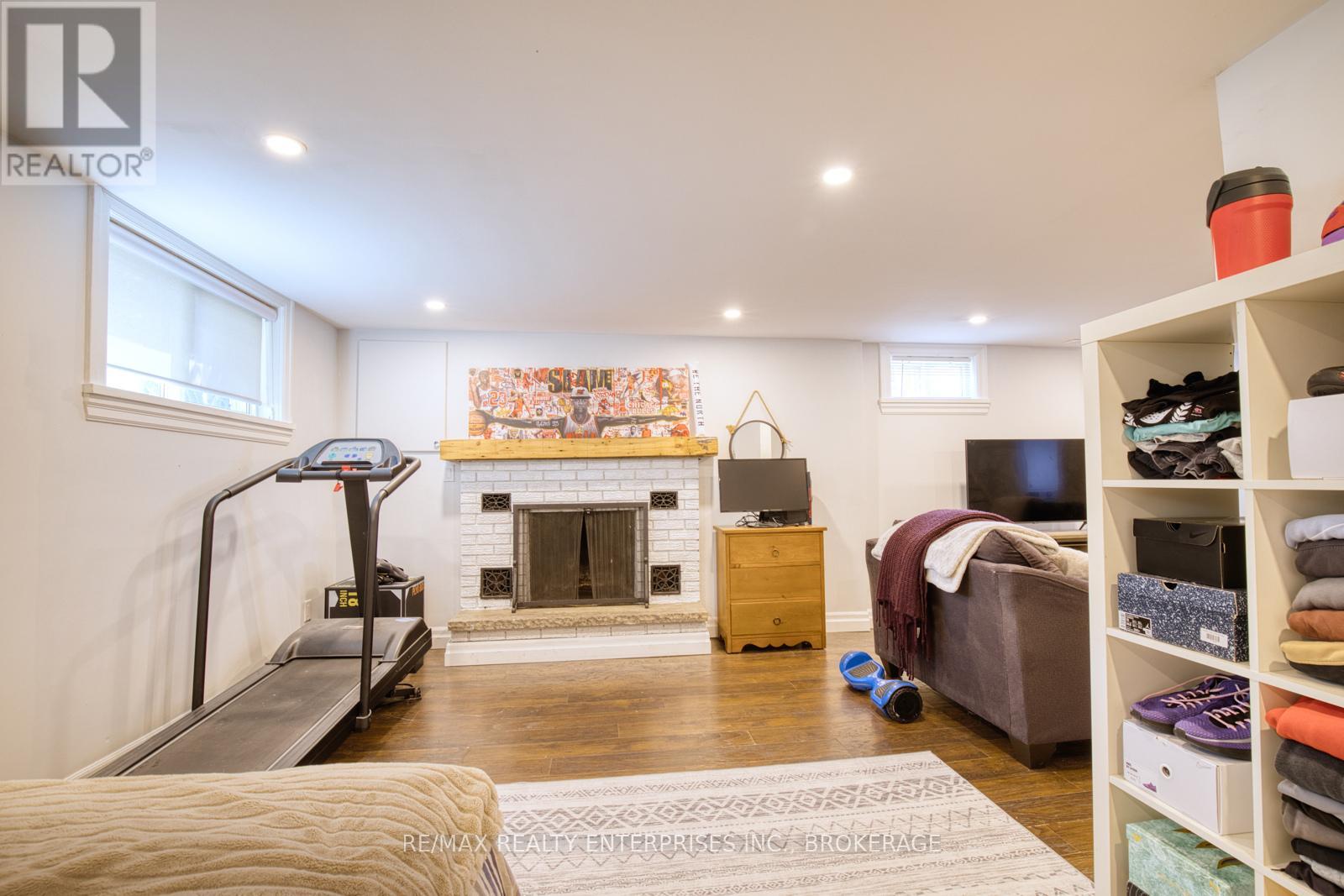 20 Karen Crescent, Grimsby, Ontario  L3M 2E4 - Photo 33 - X12587942