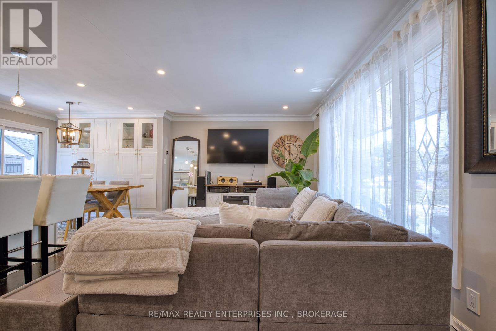 20 Karen Crescent, Grimsby, Ontario  L3M 2E4 - Photo 7 - X12587942