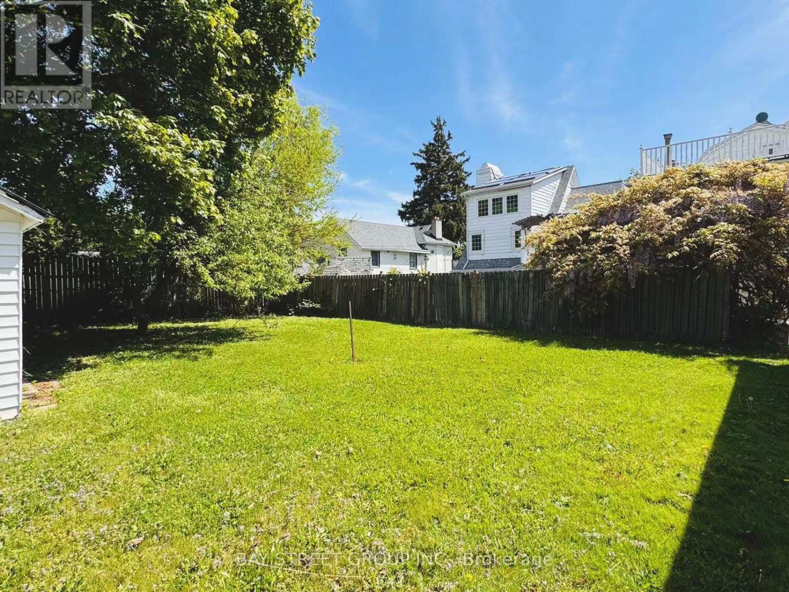 4305 Bampfield Street, Niagara Falls, Ontario  L2E 1G7 - Photo 4 - X12589286