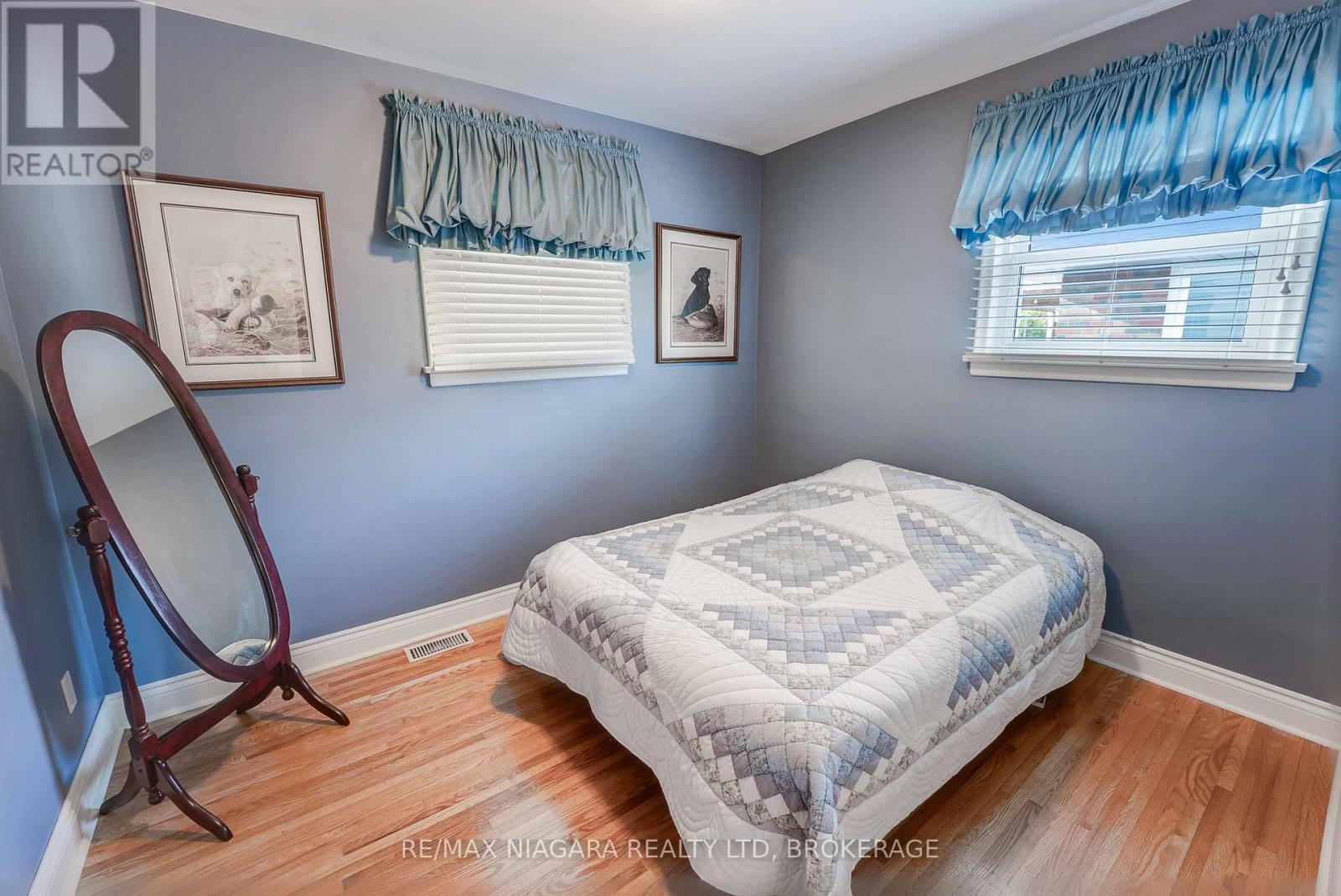 53 Metcalfe Street, Thorold, Ontario  L2V 3A2 - Photo 13 - X12589536