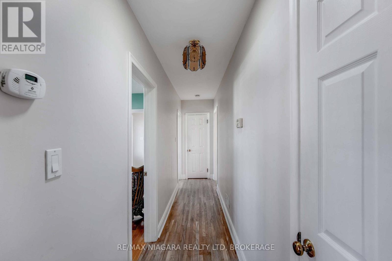 53 Metcalfe Street, Thorold, Ontario  L2V 3A2 - Photo 14 - X12589536