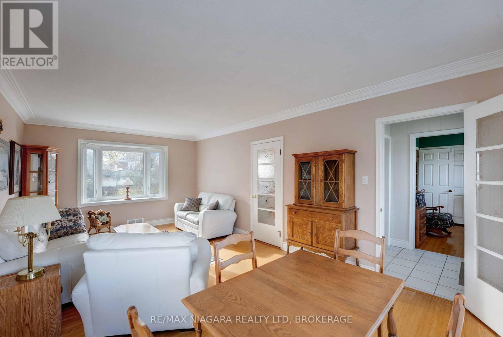 53 Metcalfe Street, Thorold, Ontario  L2V 3A2 - Photo 6 - X12589536