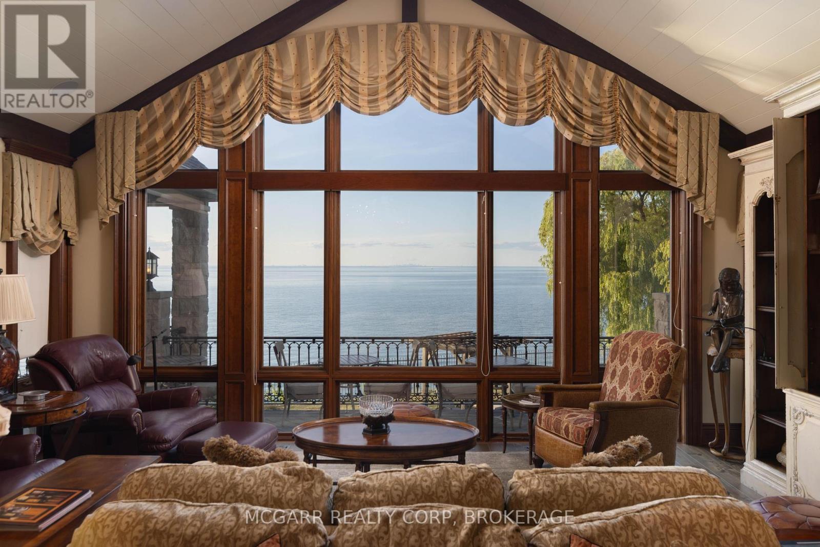 89 October Drive, St. Catharines, Ontario  L2N 6J4 - Photo 6 - X12590706